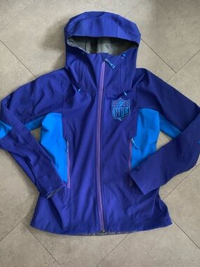 Patagonia Women’s Small Hooded NFL Jacket Coat Ski Snow Blue